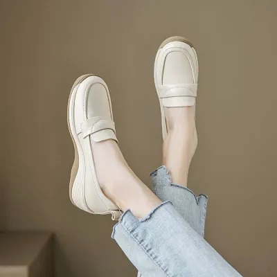 MOON LIGHT FEMALE LOAFER